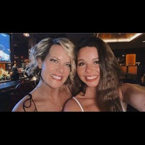 Meet your Posher, Hope